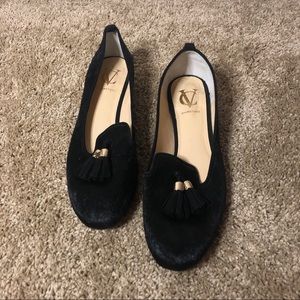 Vero Cuoio Black Fur Flats/Loafers with Tassels size 7.5M (37.5) women’s